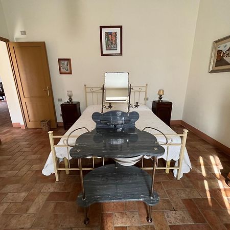 Agriturismo Podere Dell' Olmo アメリア エクステリア 写真