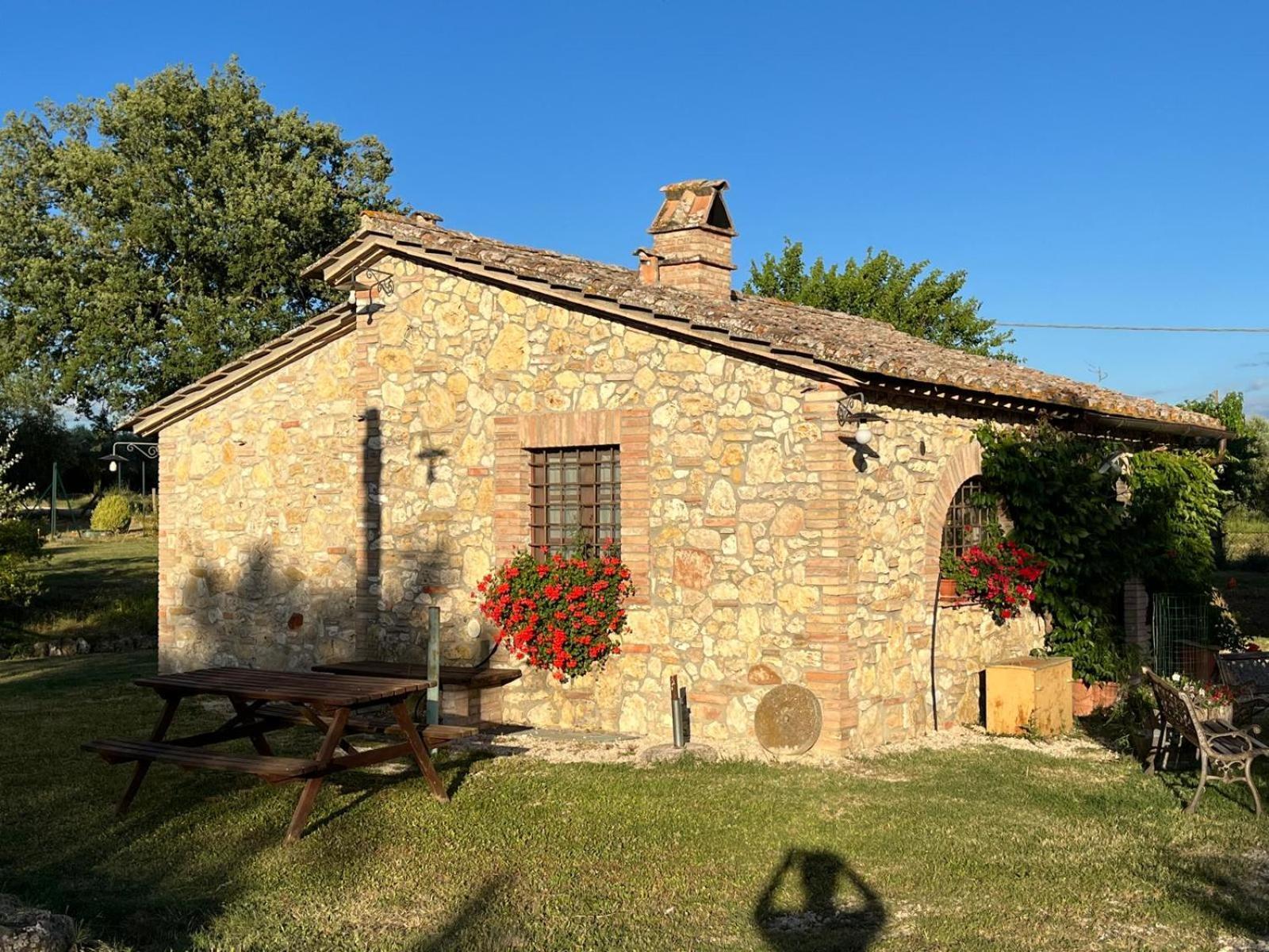 Agriturismo Podere Dell' Olmo アメリア エクステリア 写真